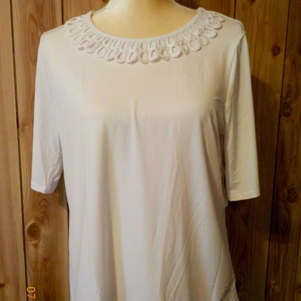 East 5th Womens' Short Sleeve Knit Blouse ~ Medium